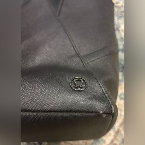 Black Lululemon Go Wild Crossbody/ Handbag - Picture 9 of 13